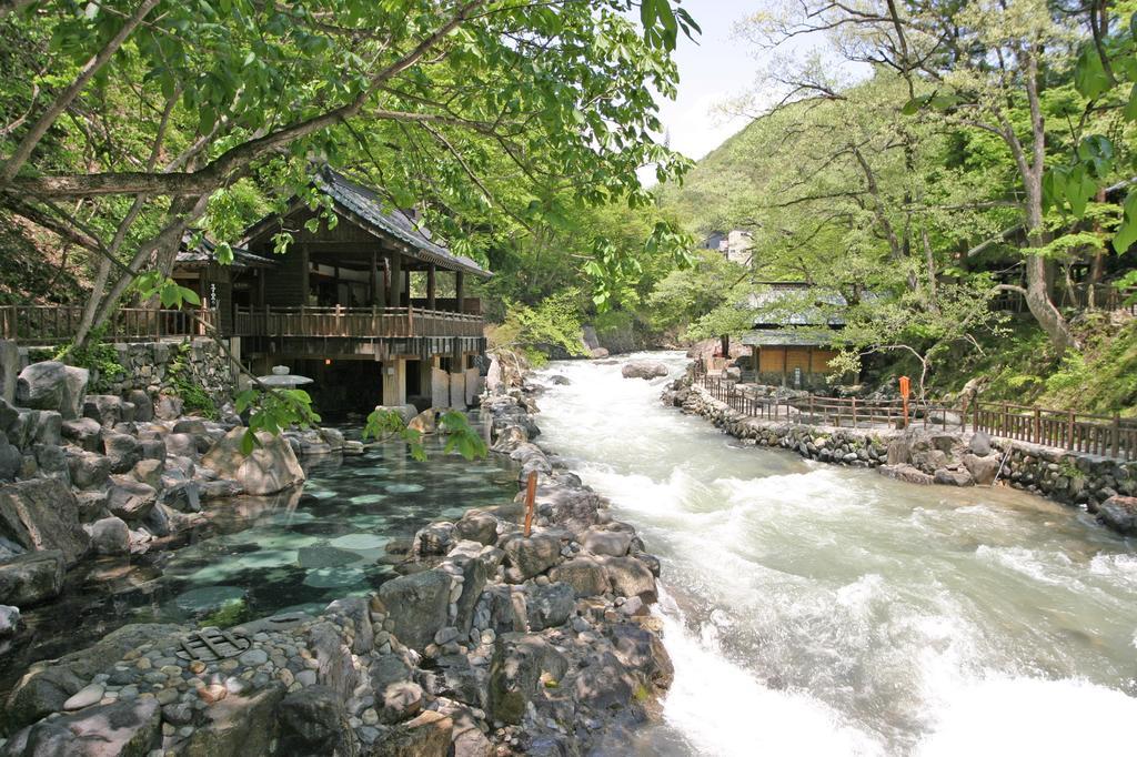 Hotel Takaragawa Onsen Ousenkaku Minakami Zewnętrze zdjęcie