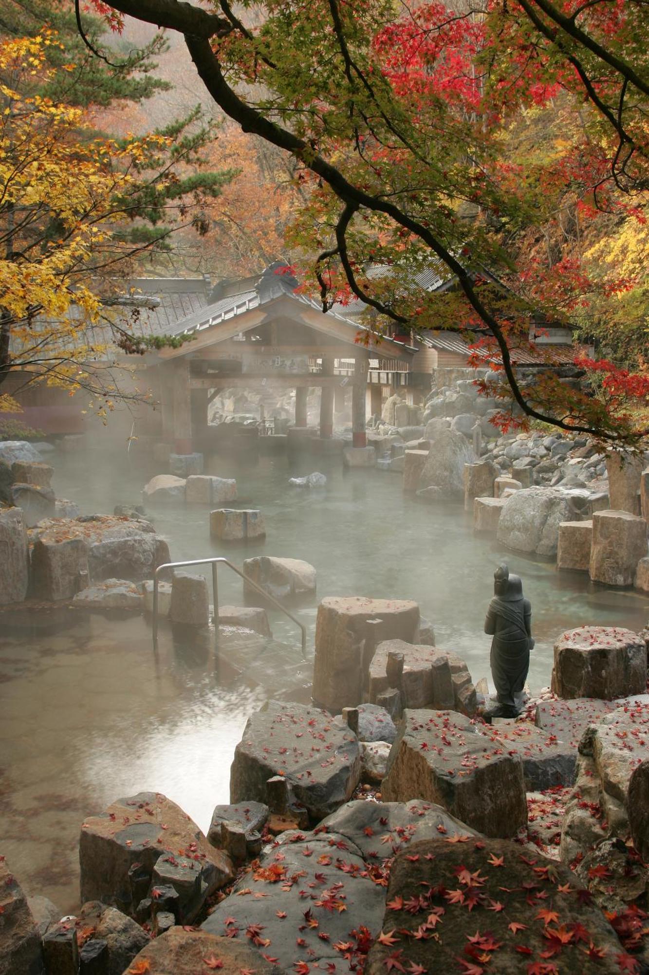Hotel Takaragawa Onsen Ousenkaku Minakami Zewnętrze zdjęcie