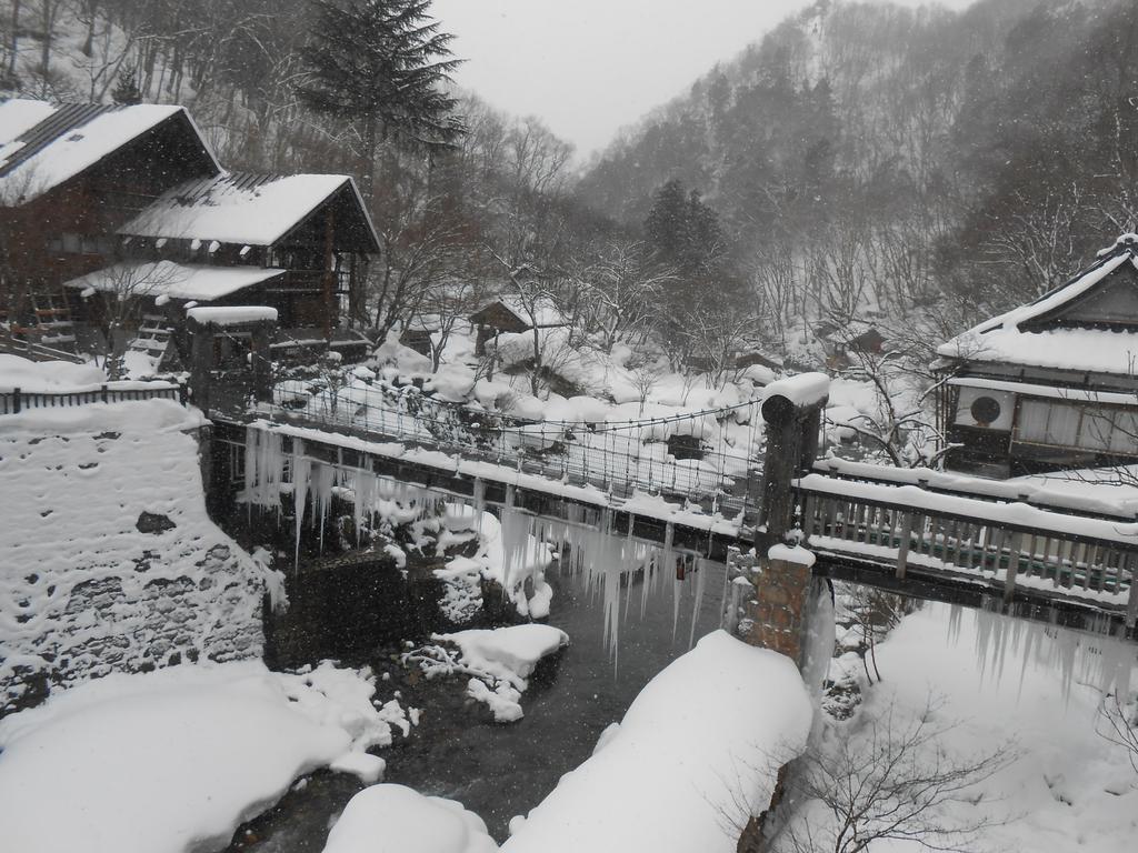 Hotel Takaragawa Onsen Ousenkaku Minakami Zewnętrze zdjęcie